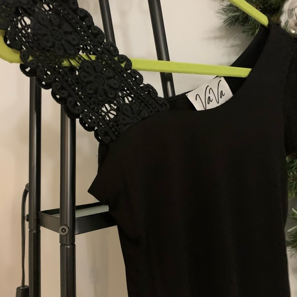 🎁Va Va By Joy Han Black shirt short sleeve, size Small - Picture 2 of 9